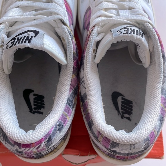 2007 WMNS Nike Dunk Low Size 7 - Picture 7 of 8